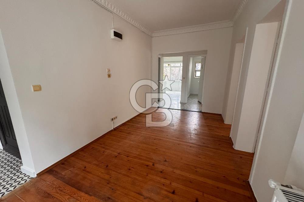 Cihangir’de Galataport’a Komşu Teraslı Ofis&Yaşam İçin İdeal 2+1 Kiralık Daire 