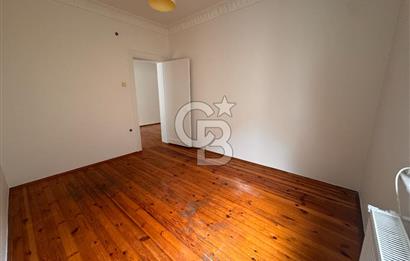 Cihangir’de Galataport’a Komşu Teraslı Ofis&Yaşam İçin İdeal 2+1 Kiralık Daire 