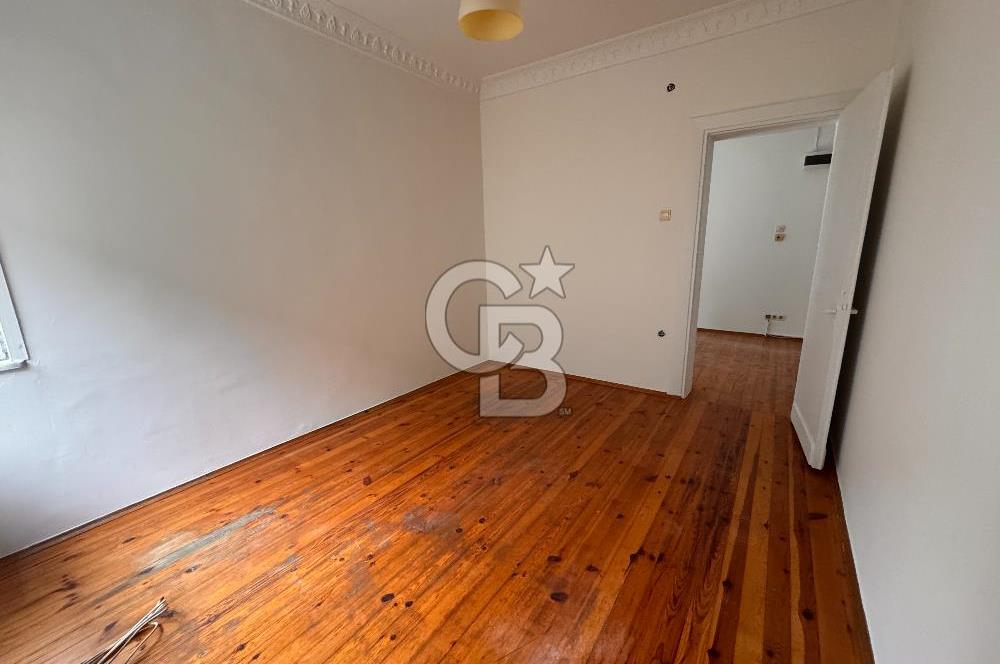 Cihangir’de Galataport’a Komşu Teraslı Ofis&Yaşam İçin İdeal 2+1 Kiralık Daire 