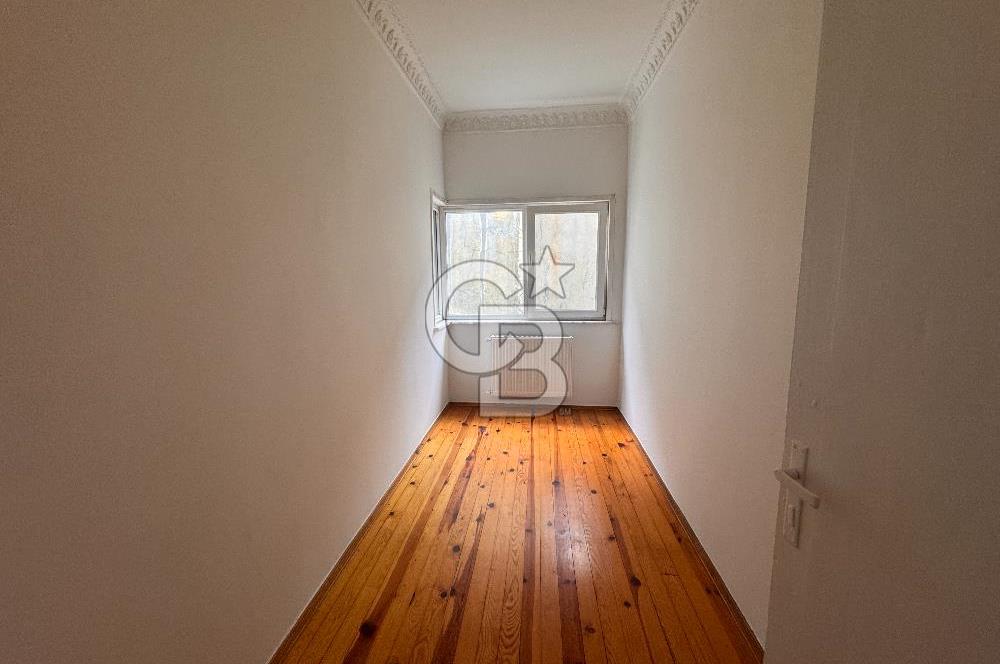 Cihangir’de Galataport’a Komşu Teraslı Ofis&Yaşam İçin İdeal 2+1 Kiralık Daire 