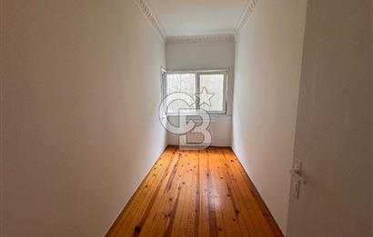 Cihangir’de Galataport’a Komşu Teraslı Ofis&Yaşam İçin İdeal 2+1 Kiralık Daire 