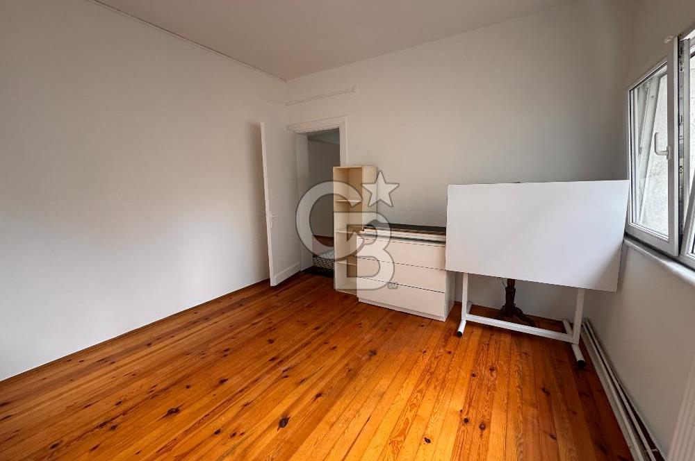 Cihangir’de Galataport’a Komşu Teraslı Ofis&Yaşam İçin İdeal 2+1 Kiralık Daire 