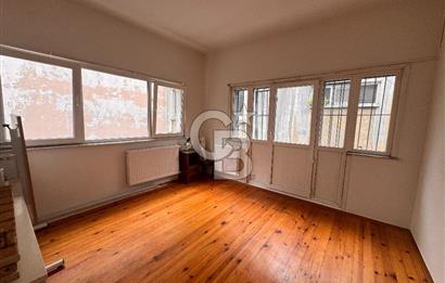 Cihangir’de Galataport’a Komşu Teraslı Ofis&Yaşam İçin İdeal 2+1 Kiralık Daire 