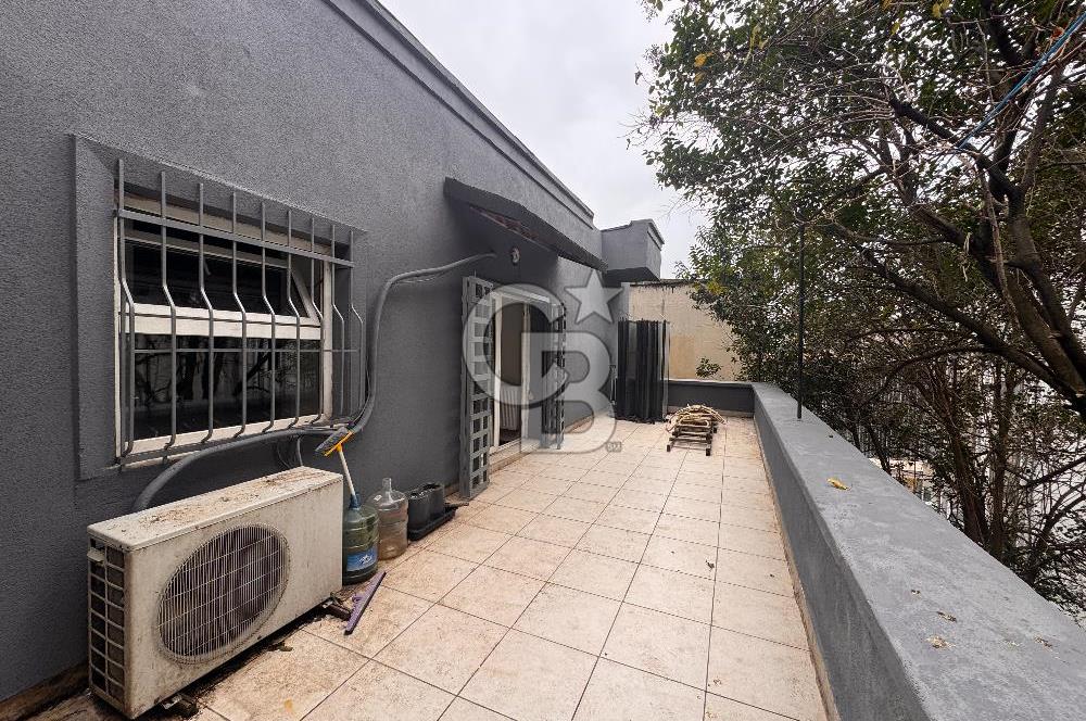 Cihangir’de Galataport’a Komşu Teraslı Ofis&Yaşam İçin İdeal 2+1 Kiralık Daire 