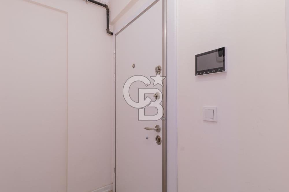 Karşıyaka'da Çarşı İçinde Yeni Binada Kiralık 2+1 Eşyalı Daire