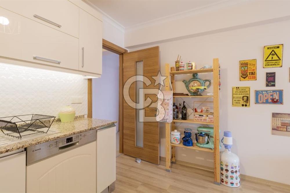 Karşıyaka'da Çarşı İçinde Yeni Binada Kiralık 2+1 Eşyalı Daire