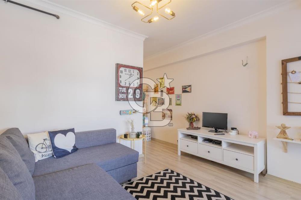 Karşıyaka'da Çarşı İçinde Yeni Binada Kiralık 2+1 Eşyalı Daire
