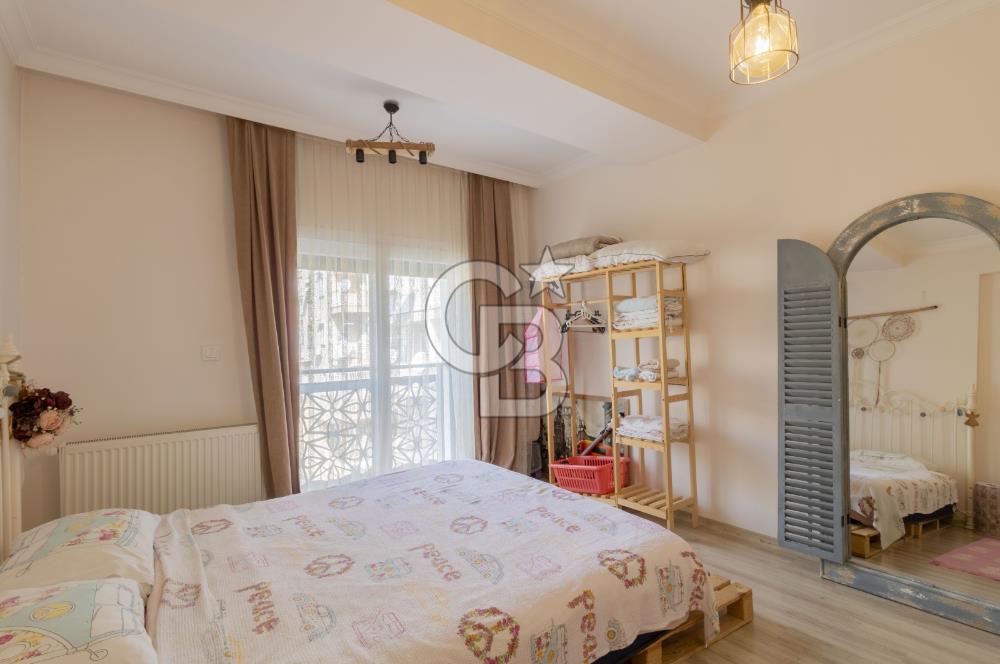 Karşıyaka'da Çarşı İçinde Yeni Binada Kiralık 2+1 Eşyalı Daire