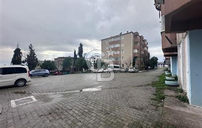 DİLİSKELESİ'NDE HUKUKÇULAR SİTESİNDE,CADDE ÜZERİ, YHT YAKINI 2+1