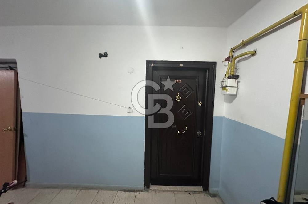 DİLİSKELESİ'NDE HUKUKÇULAR SİTESİNDE,CADDE ÜZERİ, YHT YAKINI 2+1