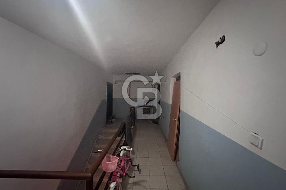 DİLİSKELESİ'NDE HUKUKÇULAR SİTESİNDE,CADDE ÜZERİ, YHT YAKINI 2+1