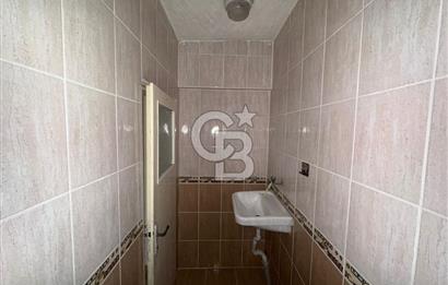 DİLİSKELESİ'NDE HUKUKÇULAR SİTESİNDE,CADDE ÜZERİ, YHT YAKINI 2+1