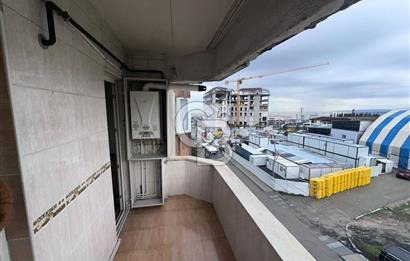 DİLİSKELESİ'NDE HUKUKÇULAR SİTESİNDE,CADDE ÜZERİ, YHT YAKINI 2+1