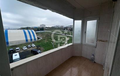 DİLİSKELESİ'NDE HUKUKÇULAR SİTESİNDE,CADDE ÜZERİ, YHT YAKINI 2+1