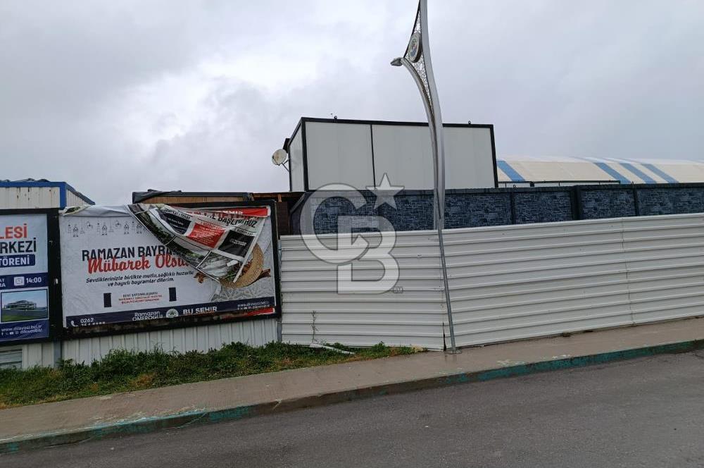 DİLİSKELESİ'NDE HUKUKÇULAR SİTESİNDE,CADDE ÜZERİ, YHT YAKINI 2+1