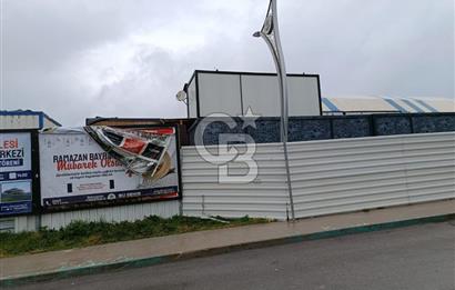 DİLİSKELESİ'NDE HUKUKÇULAR SİTESİNDE,CADDE ÜZERİ, YHT YAKINI 2+1