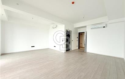 İZMİR'İN KALBİNDE BAYRAKLI 1923'DE SATILIK REZİDANS OFİS