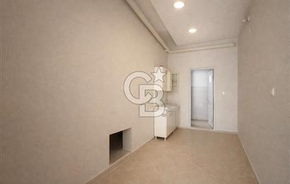 BAYRAKLI'DA SEVGİ YOLU ARA SOKAĞINDA SATILIK KÖŞE DÜKKAN