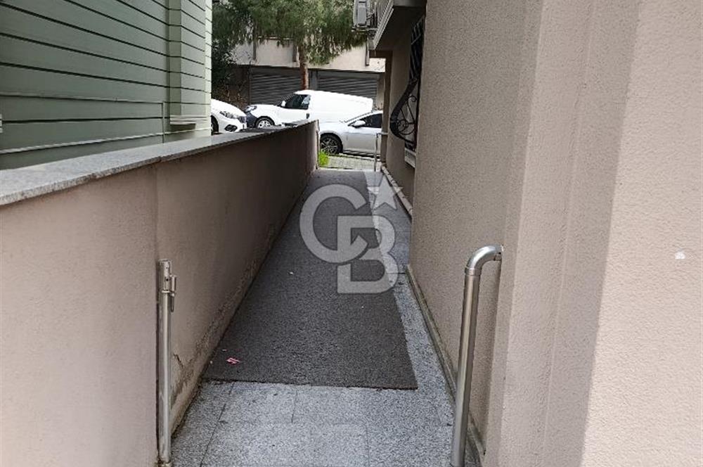 Libadiye Caddesi ve Emaar AVM’ye Yürüme Mesafesinde Satılık 2+1 Daire