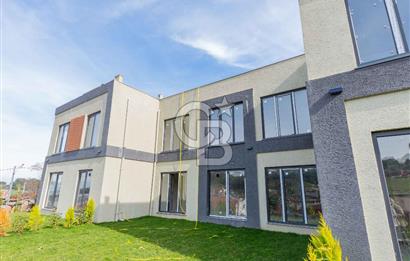 Merkez Sarıcaeli Köyünde | 4+1 | 200 m² Net | 3 Adet Villa
