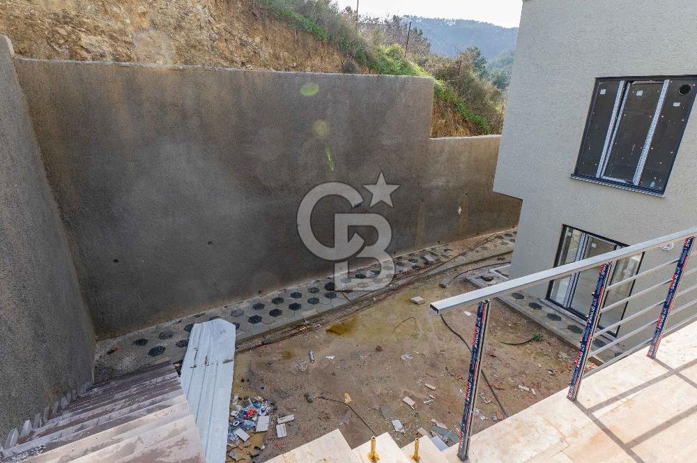 Merkez Sarıcaeli Köyünde | 4+1 | 200 m² Net | 3 Adet Villa