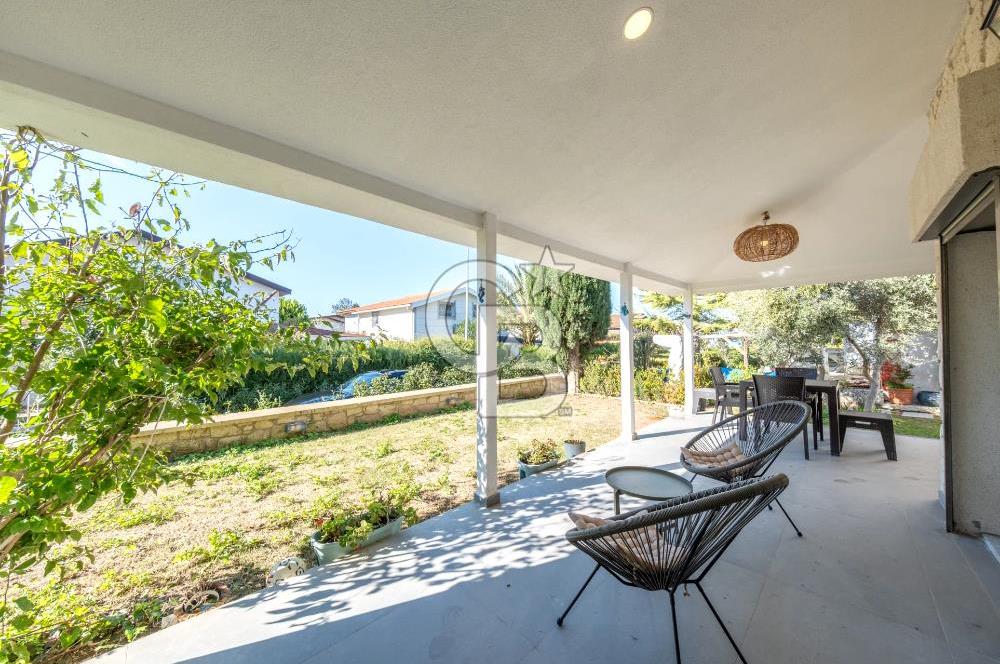 ÇEŞME, GERMİYANDA 5+1 SATILIK VİLLA