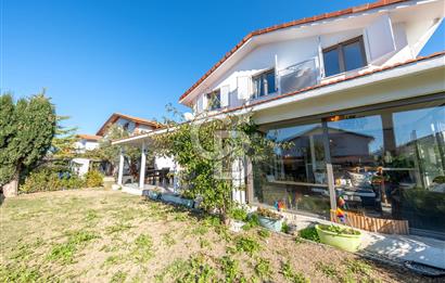 ÇEŞME, GERMİYANDA 5+1 SATILIK VİLLA