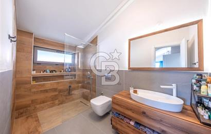 ÇEŞME, GERMİYANDA 5+1 SATILIK VİLLA