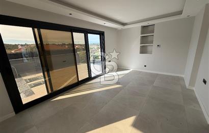 Çeşme’de Müstakil Havuzlu 6+2 Satılık Villa 