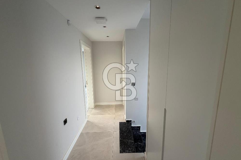 Çeşme’de Müstakil Havuzlu 6+2 Satılık Villa 