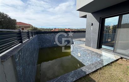 Çeşme’de Müstakil Havuzlu 6+2 Satılık Villa 