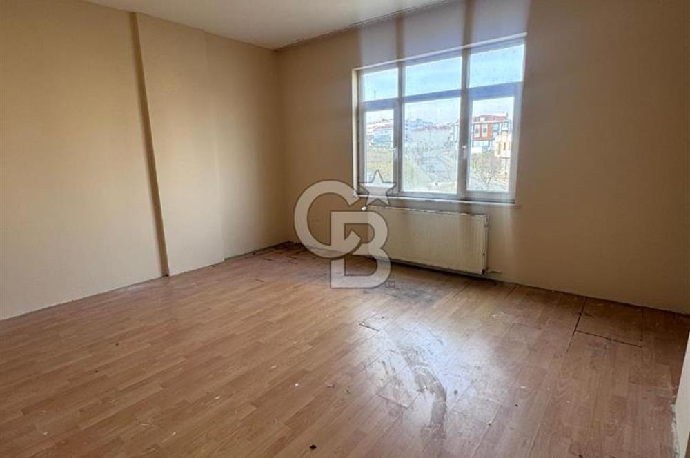 ARNAVUTKÖY TAŞOLUK METROYA YÜRÜME MESAFESİNDE 4+1 SATILIK DAİRE