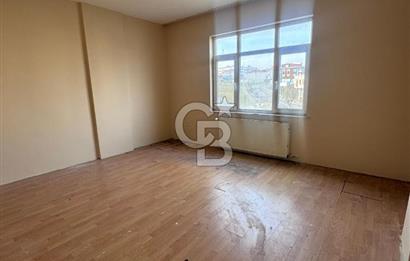 ARNAVUTKÖY TAŞOLUK METROYA YÜRÜME MESAFESİNDE 4+1 SATILIK DAİRE