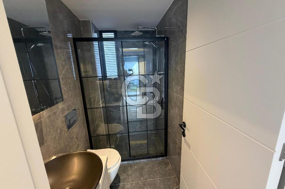 Çeşme’de Müstakil Havuzlu 6+2 Satılık Villa 