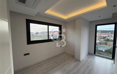 Çeşme’de Müstakil Havuzlu 6+2 Satılık Villa 