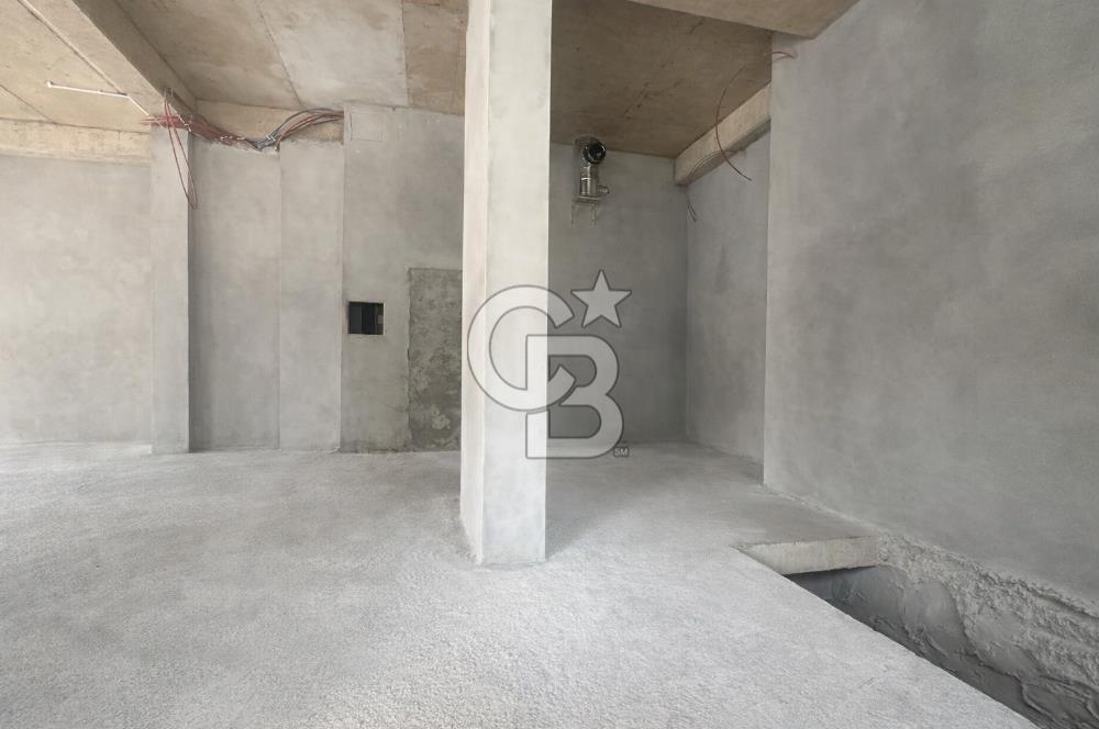 FENERYOLU BAĞDAT CD. ÜZERİNDE 364m² BACALI,ÖN KULLANIMLI MAĞAZA