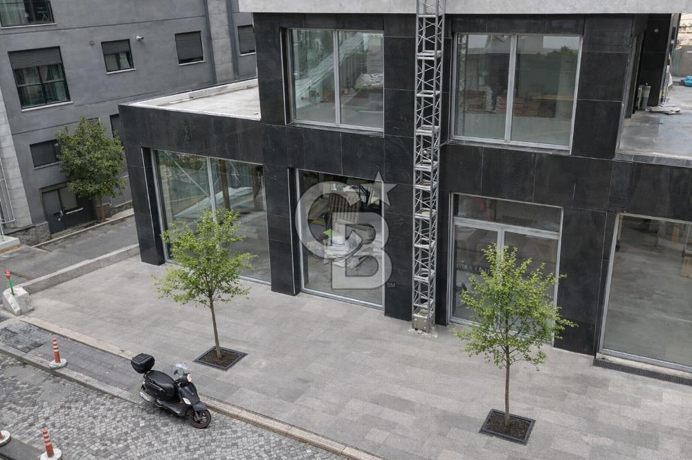 FENERYOLU BAĞDAT CD. 1.BİNA KONUMLU 172m² ÖN KULLANIMLI MAĞAZA