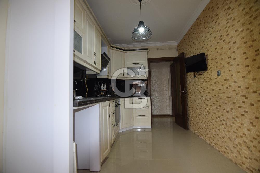 Karşıyaka Fikri Altay da Satılık Geniş 3+1 Daire