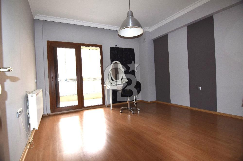 Karşıyaka Fikri Altay da Satılık Geniş 3+1 Daire