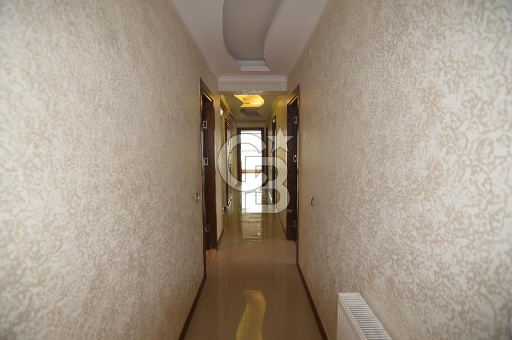 Karşıyaka Fikri Altay da Satılık Geniş 3+1 Daire