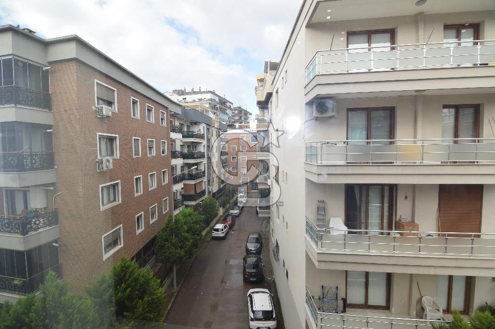 Karşıyaka Fikri Altay da Satılık Geniş 3+1 Daire