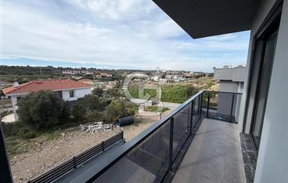 Çeşme’de Müstakil Havuzlu 6+2 Satılık Villa 