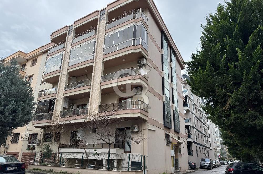 Karşıyaka Fikri Altay da Satılık Geniş 3+1 Daire