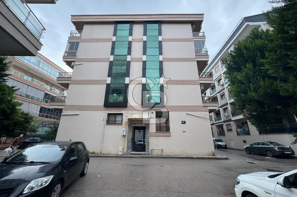 Karşıyaka Fikri Altay da Satılık Geniş 3+1 Daire