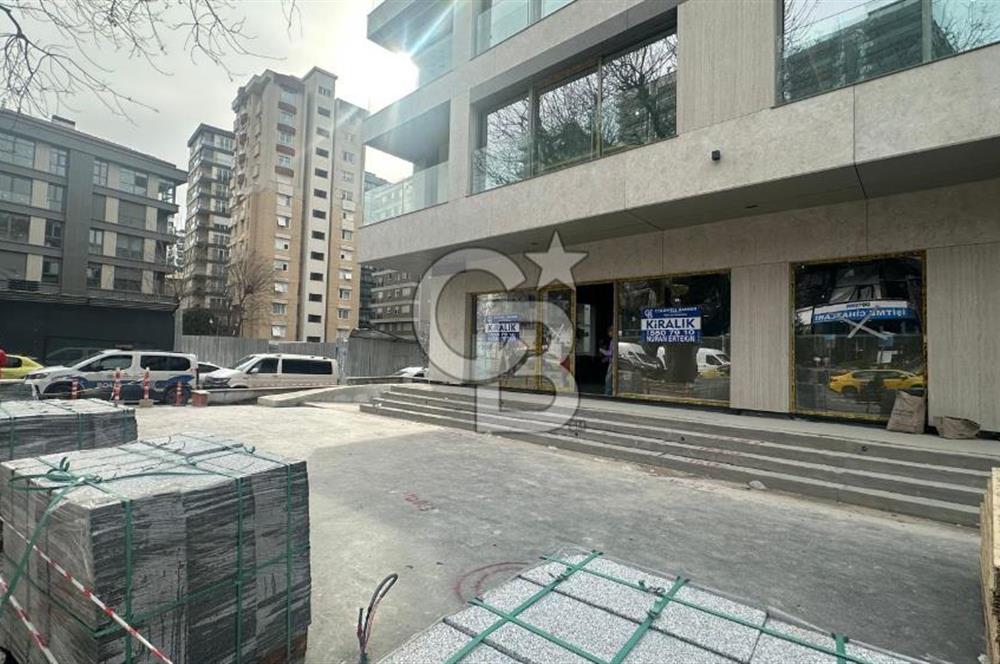 FENERYOLU BAĞDAT CD. ÜZERİNDE 364m² BACALI,ÖN KULLANIMLI MAĞAZA
