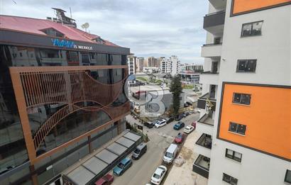 TRABZON YOMRA KAŞÜSTÜ’NDE ANA YOL CEPHELİ 3+1 GENİŞ DAİRE