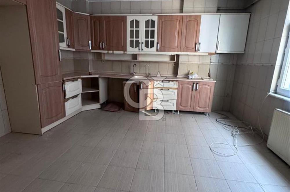 ARNAVUTKÖY TAŞOLUK METROYA YÜRÜME MESAFESİNDE 4+1 SATILIK DAİRE
