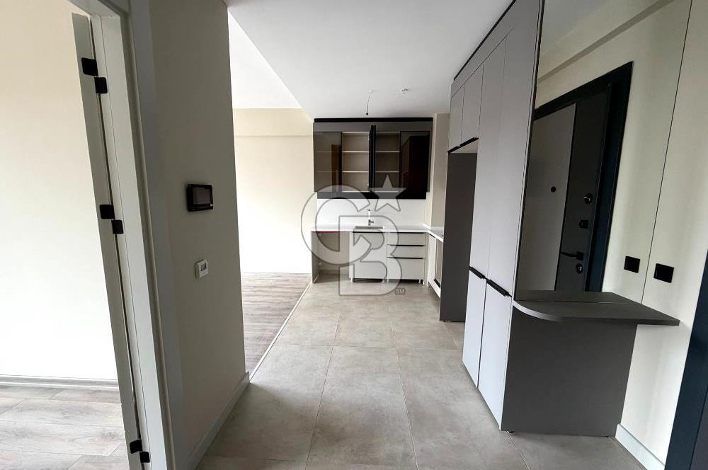 YAŞAMKENT BORDO YAŞAM 1+1 SİTE İÇERİSİ ÖN CEPHE