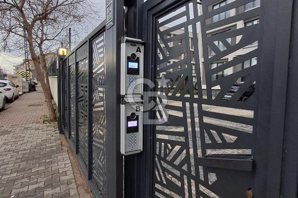 SANCAKTEPE DE GÜVENLİKLİ SİTEDE 2+1 DAİRE