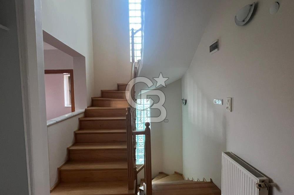 CB VİZYON GÖKHAN KORAL'DAN MARTIKÖY DE GÜVENLİKLİ SİTEDE VİLLA